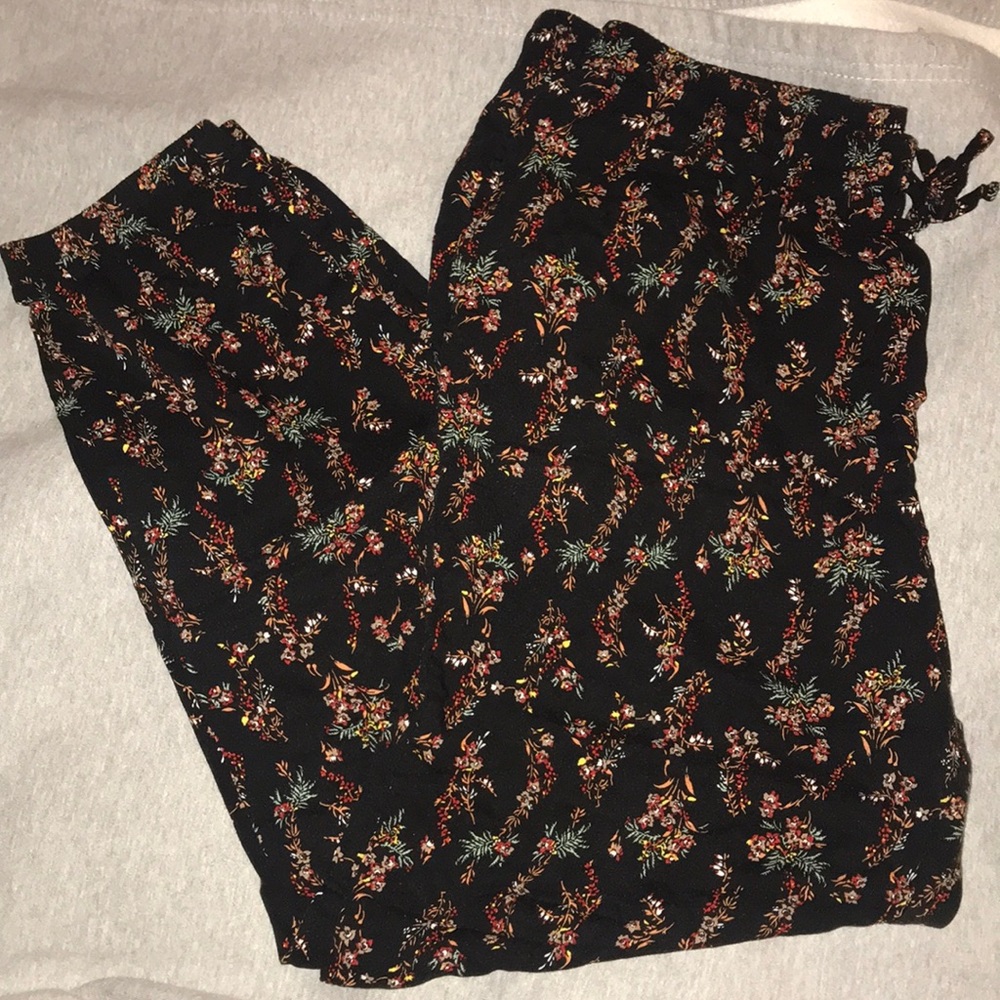 Uniqlo floral joggers
